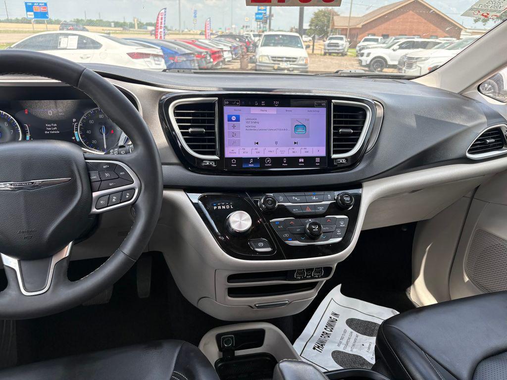 used 2023 Chrysler Pacifica car, priced at $20,717
