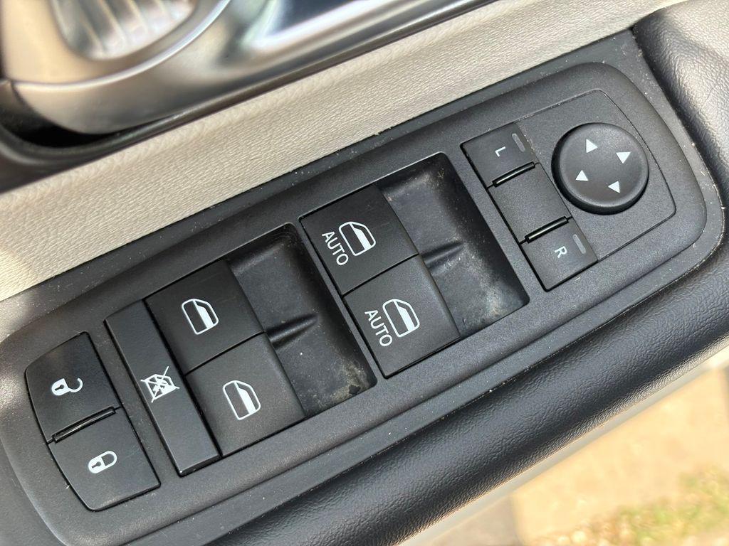 used 2023 Chrysler Pacifica car, priced at $20,717