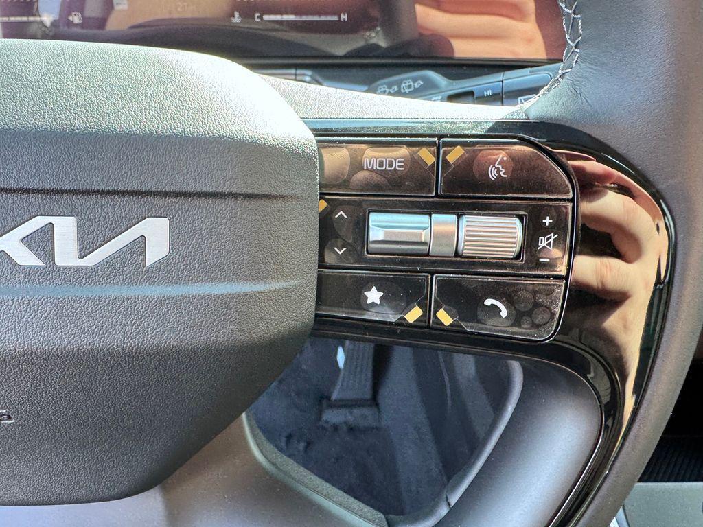 new 2026 Kia Sorento car, priced at $32,895