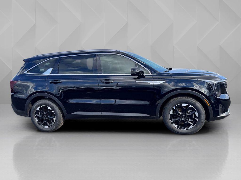 new 2026 Kia Sorento car, priced at $32,895
