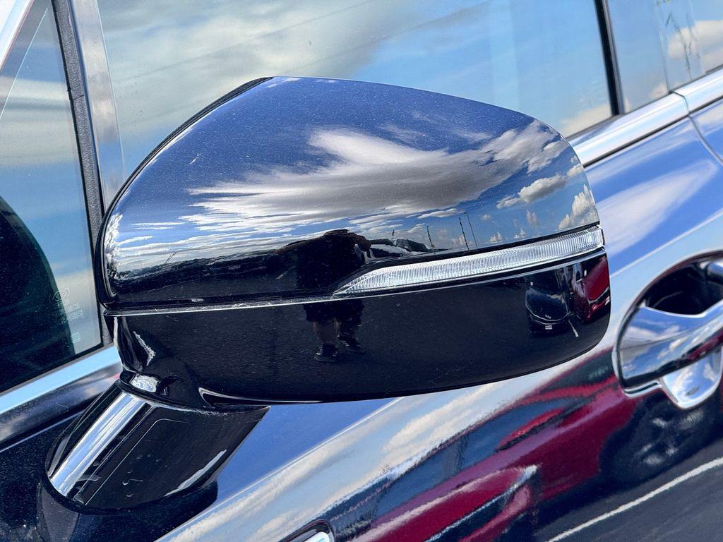 new 2026 Kia Sorento car, priced at $32,895