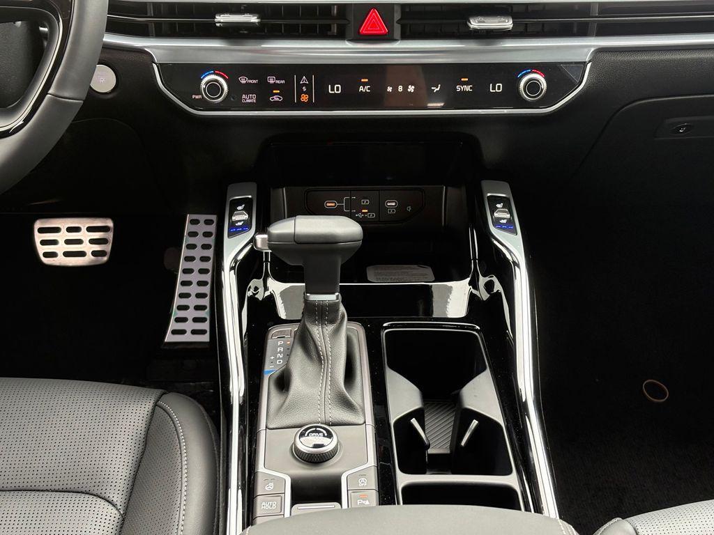 new 2026 Kia Sorento car, priced at $39,767