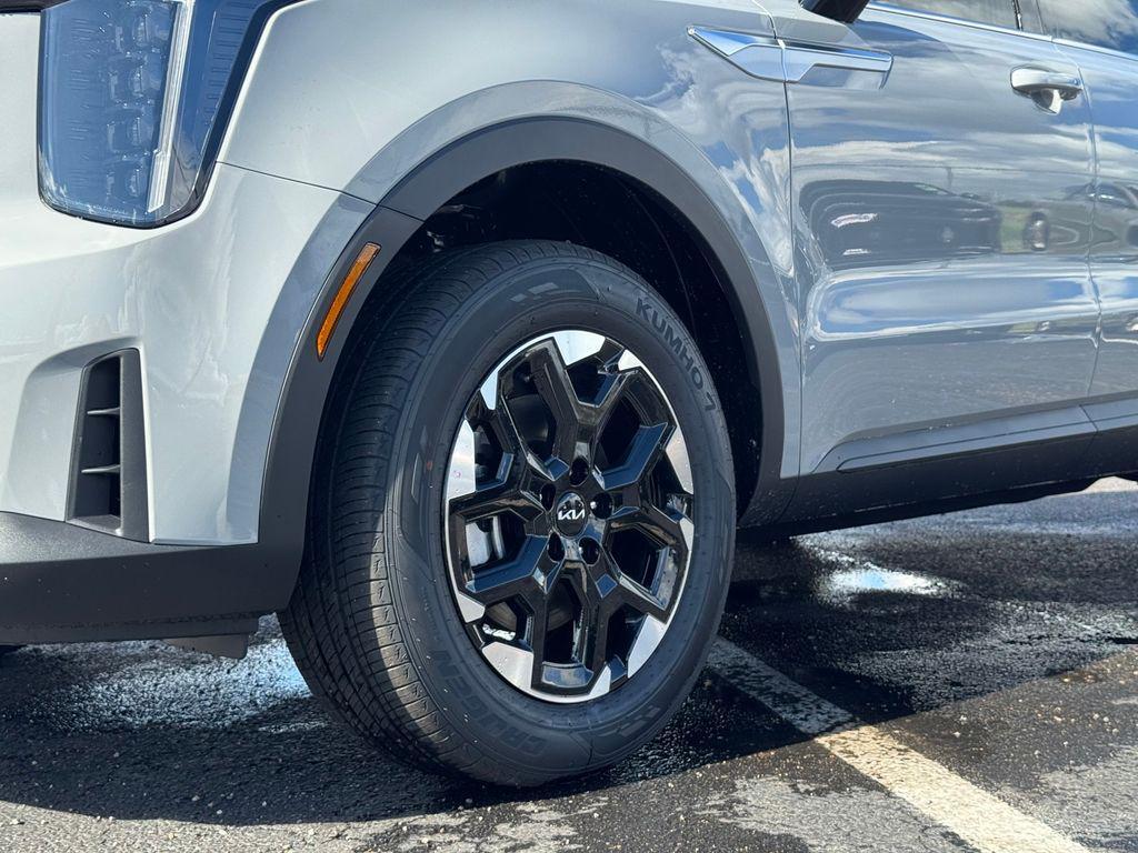 new 2026 Kia Sorento car, priced at $35,964