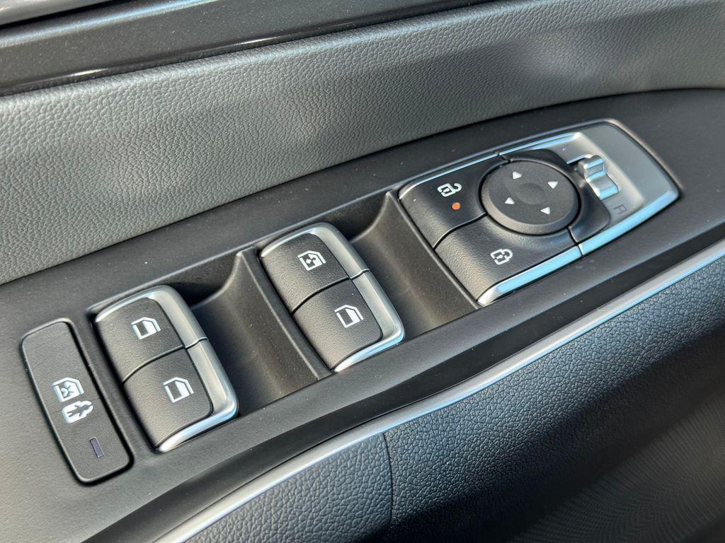 new 2026 Kia Sorento car, priced at $35,964