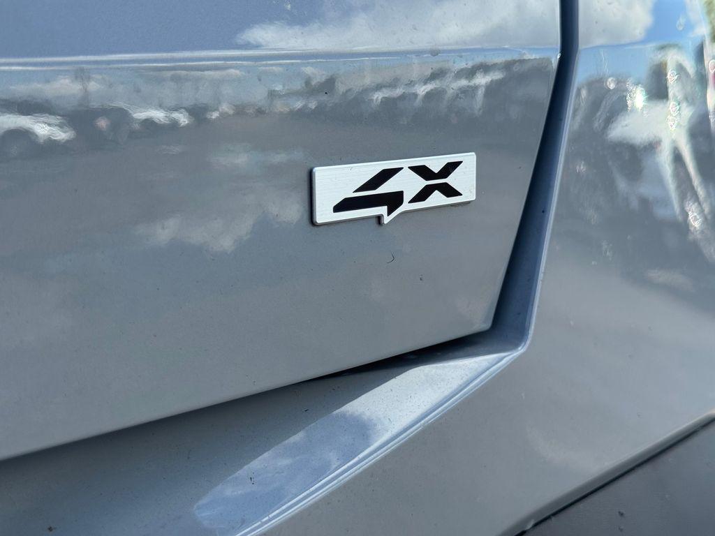 new 2026 Kia Sorento car, priced at $35,964