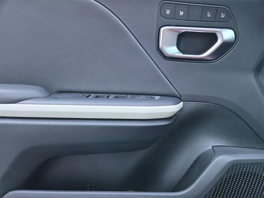 new 2025 Kia K4 car, priced at $25,280