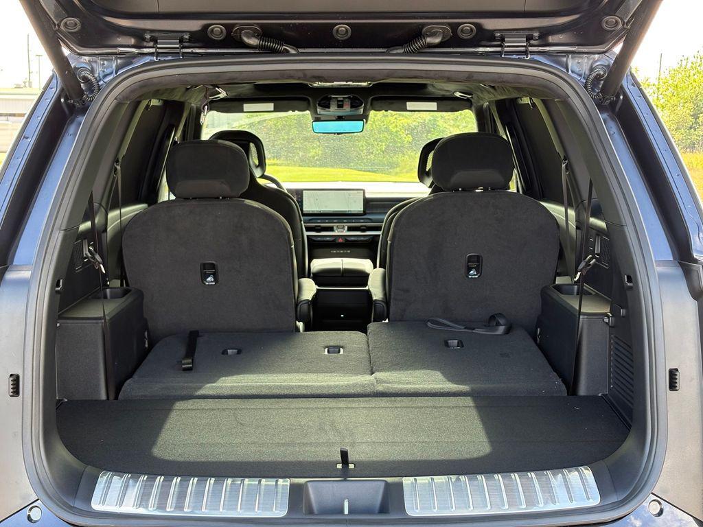 new 2027 Kia Telluride Hybrid car, priced at $58,460