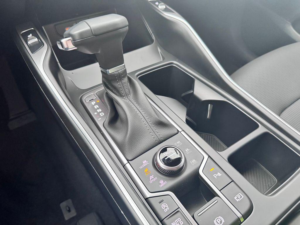 new 2026 Kia Sorento car, priced at $40,445