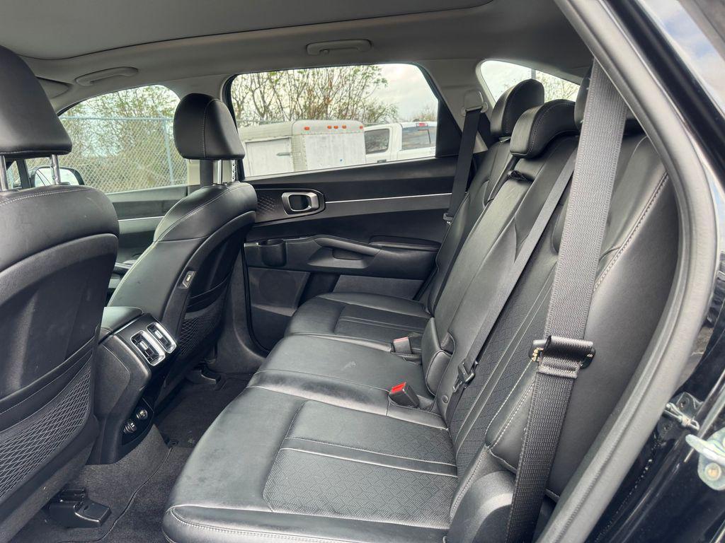 used 2023 Kia Sorento car, priced at $25,999