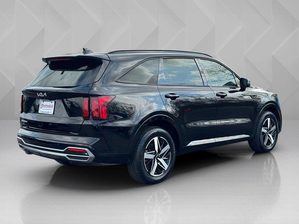 used 2023 Kia Sorento car, priced at $25,999