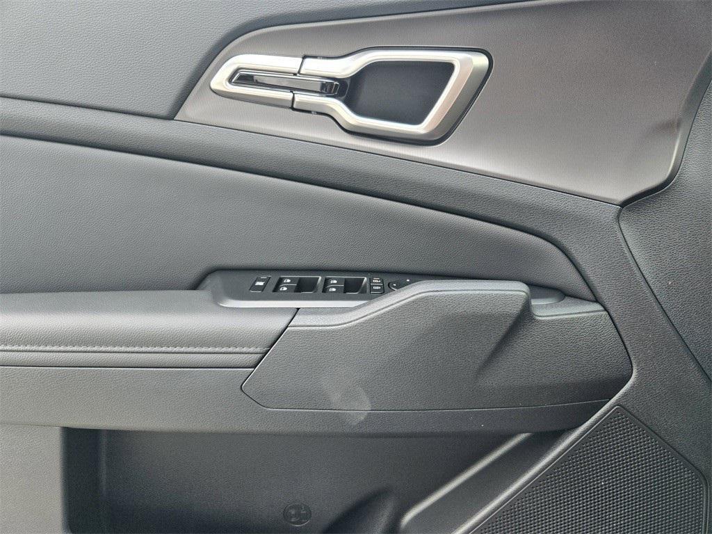 new 2026 Kia Sportage car, priced at $30,695