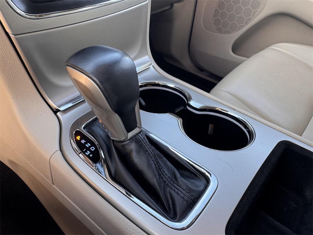 used 2016 Jeep Grand Cherokee car, priced at $13,232