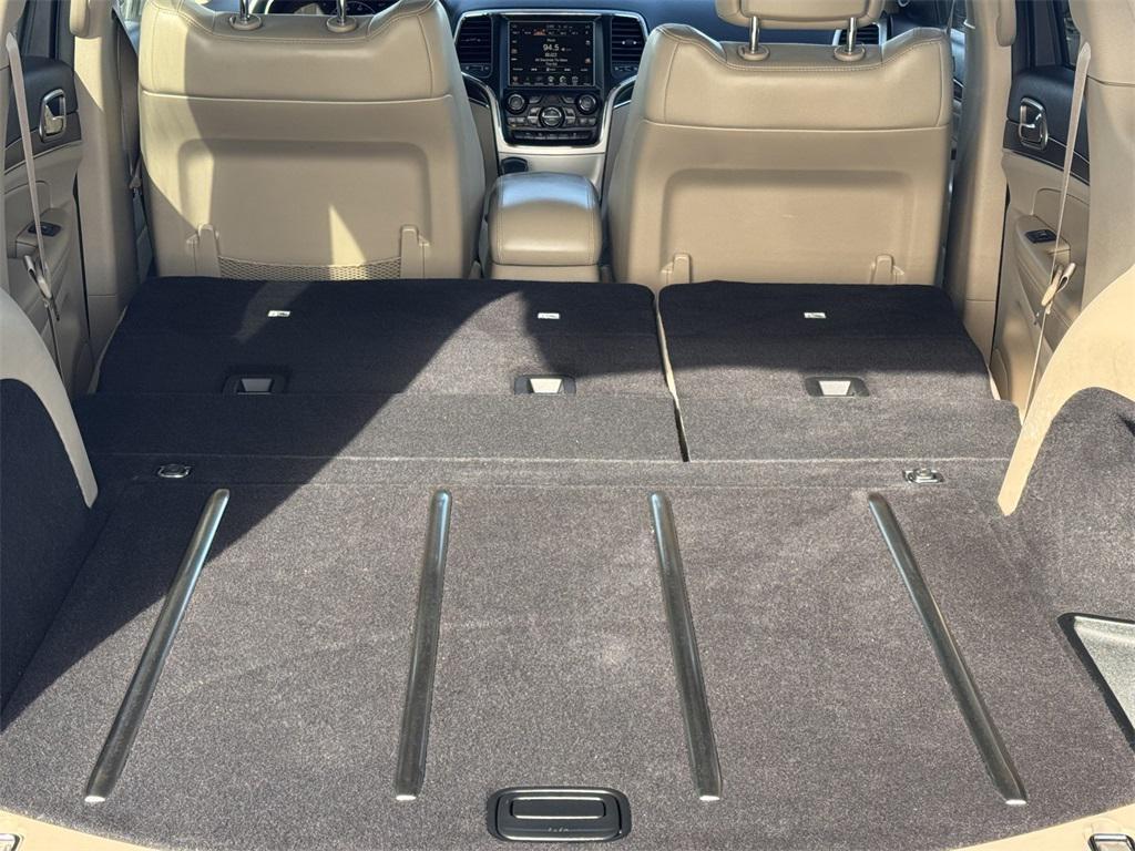 used 2016 Jeep Grand Cherokee car, priced at $13,232