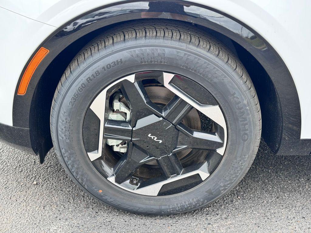 new 2026 Kia Sportage car, priced at $33,607