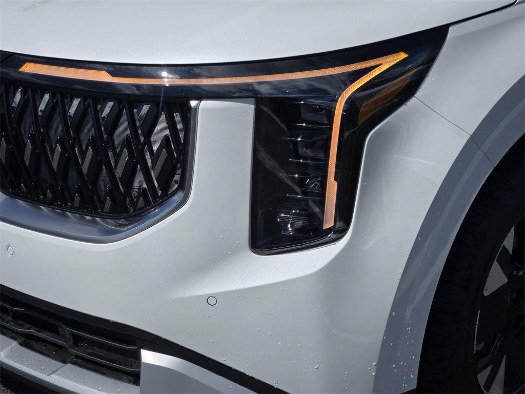 new 2026 Kia Carnival Hybrid car, priced at $40,900