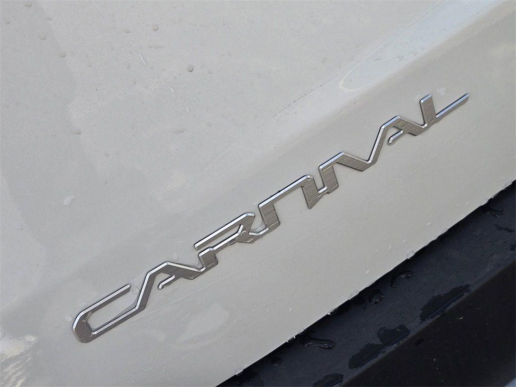 new 2026 Kia Carnival Hybrid car, priced at $40,900