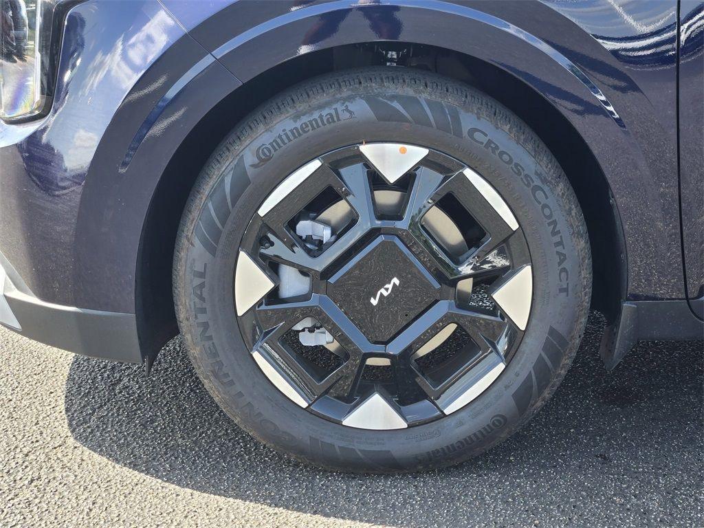 new 2026 Kia Carnival car, priced at $41,165