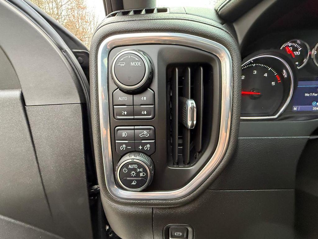 used 2022 Chevrolet Silverado 2500 car, priced at $59,900