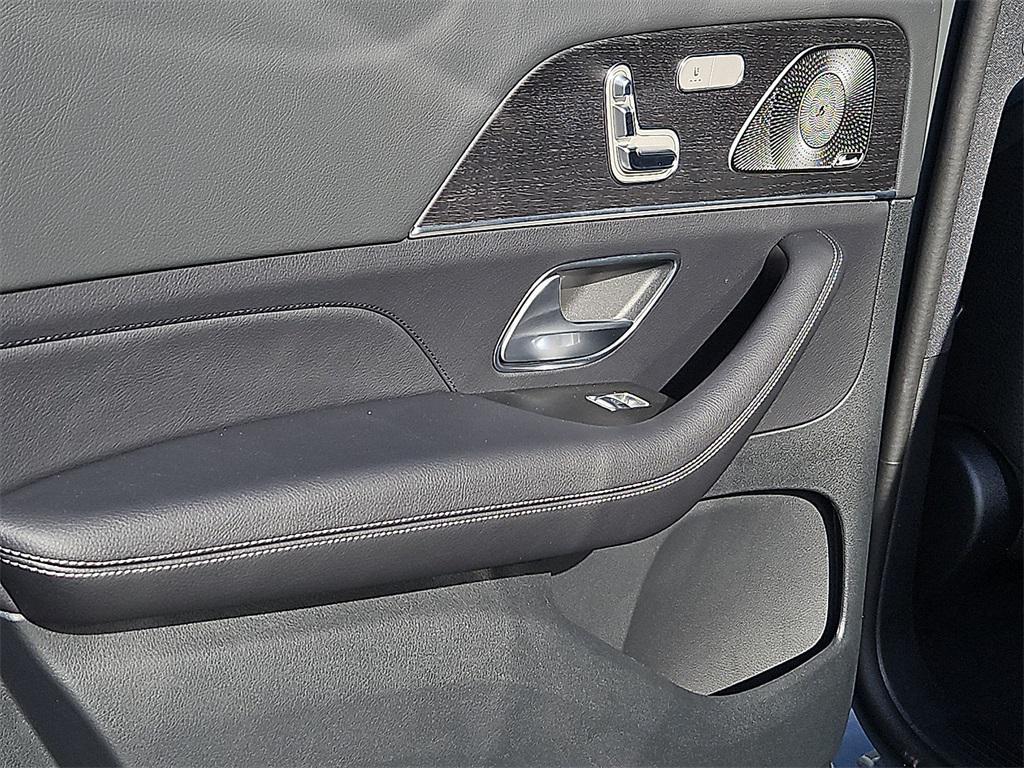 new 2026 Mercedes-Benz GLS 450 car, priced at $96,500