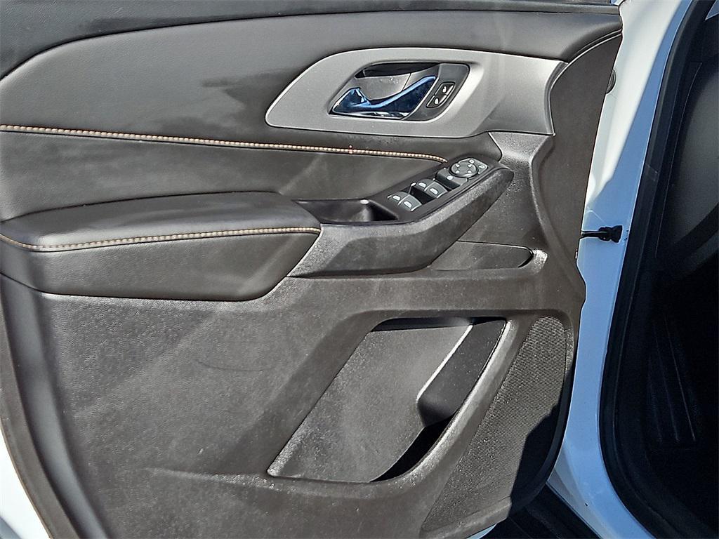 used 2020 Chevrolet Traverse car, priced at $19,991