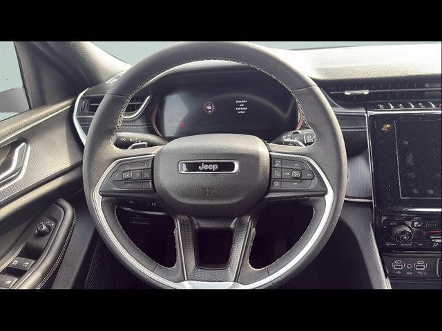 used 2025 Jeep Grand Cherokee car