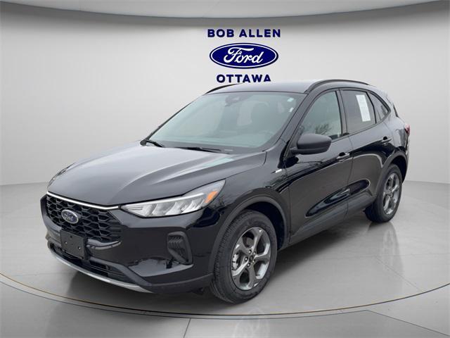 used 2025 Ford Escape car, priced at $26,400