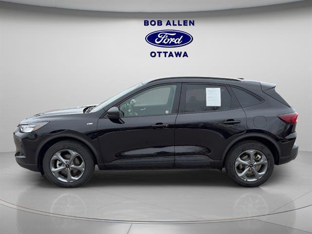 used 2025 Ford Escape car, priced at $24,900