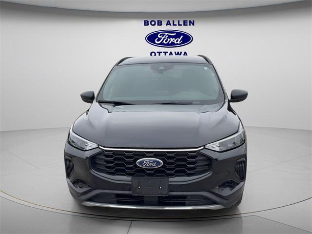 used 2025 Ford Escape car, priced at $26,400