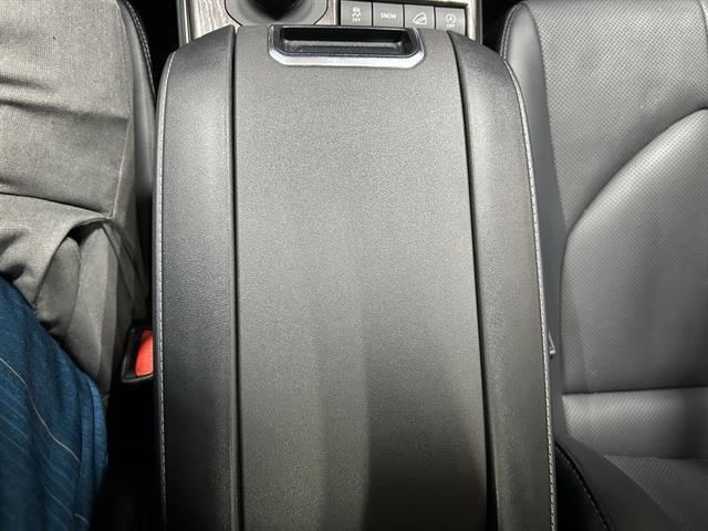 used 2022 Toyota Highlander car, priced at $34,595