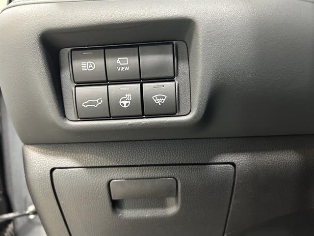 used 2022 Toyota Highlander car, priced at $34,595