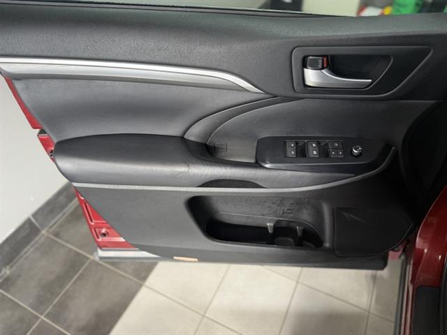 used 2018 Toyota Highlander car, priced at $22,995