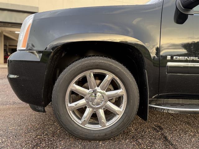 used 2009 GMC Yukon XL car, priced at $7,999