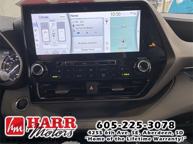 used 2022 Toyota Highlander car, priced at $34,998