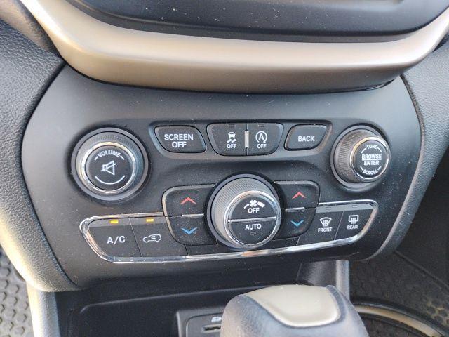 used 2015 Jeep Cherokee car, priced at $8,931