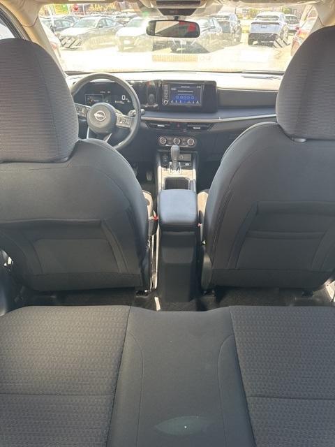 new 2025 Nissan Kicks car, priced at $24,650