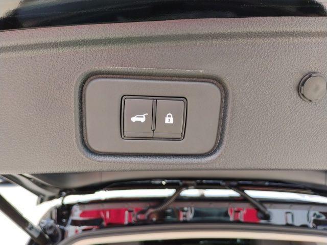 new 2026 Nissan Pathfinder car, priced at $43,660