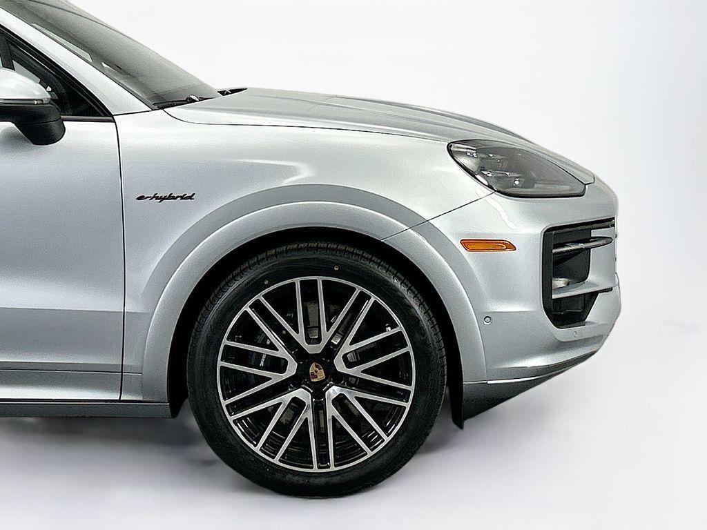 new 2026 Porsche Cayenne car, priced at $136,380