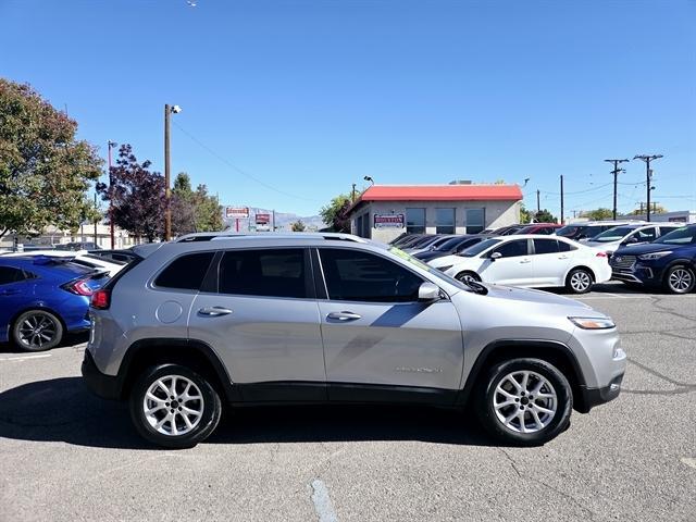 used 2017 Jeep Cherokee car, priced at $10,950