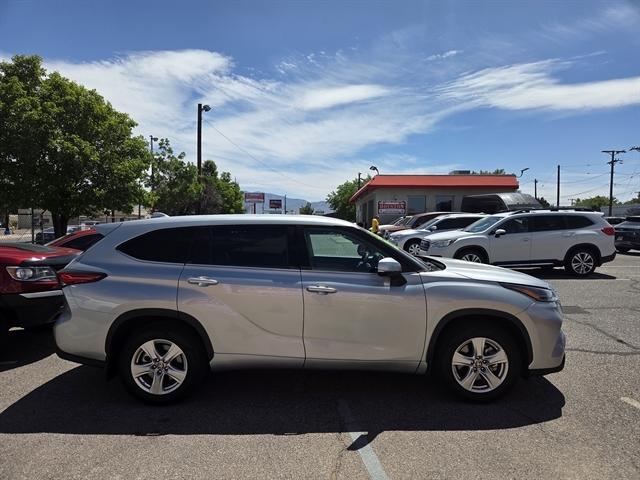 used 2021 Toyota Highlander car, priced at $23,998