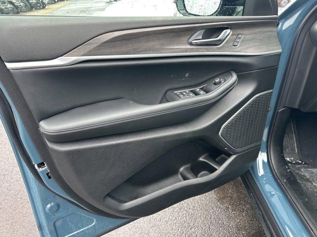 new 2026 Jeep Grand Cherokee L car, priced at $47,630