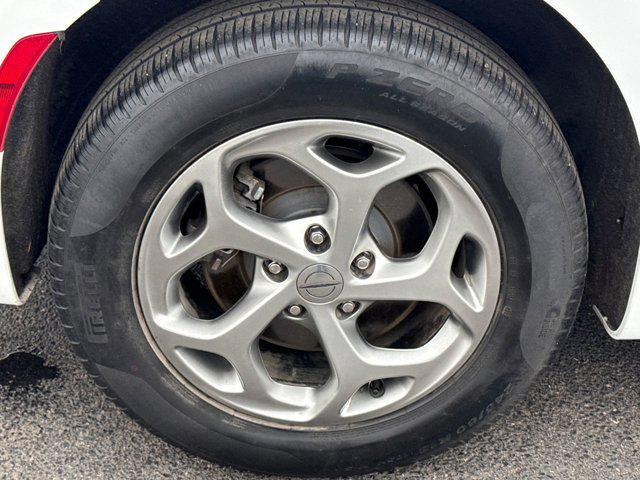 used 2022 Chrysler Pacifica car, priced at $33,456