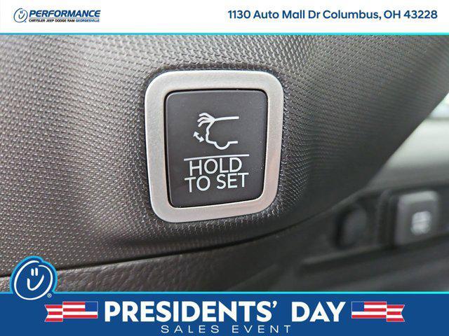 new 2026 Jeep Grand Cherokee car, priced at $42,930