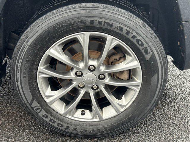 used 2019 Jeep Cherokee car, priced at $14,361