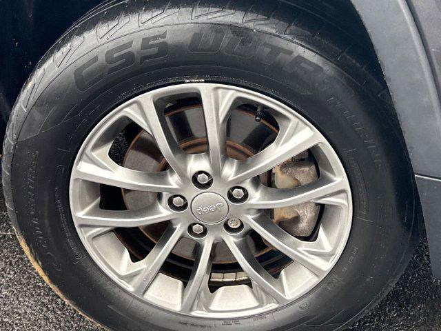 used 2019 Jeep Cherokee car, priced at $14,361