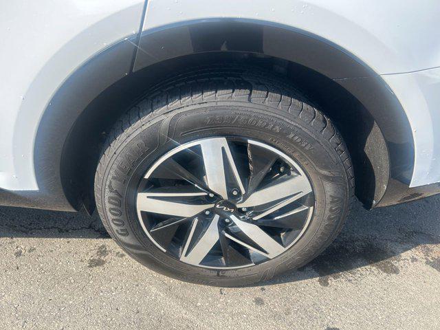 used 2023 Kia Sorento car, priced at $24,349