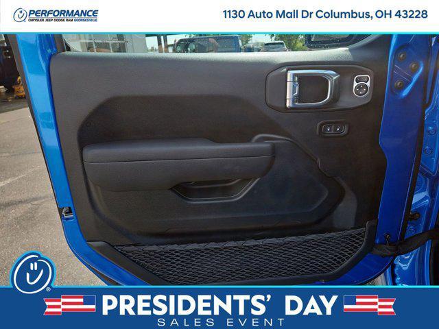 new 2025 Jeep Gladiator car, priced at $41,709