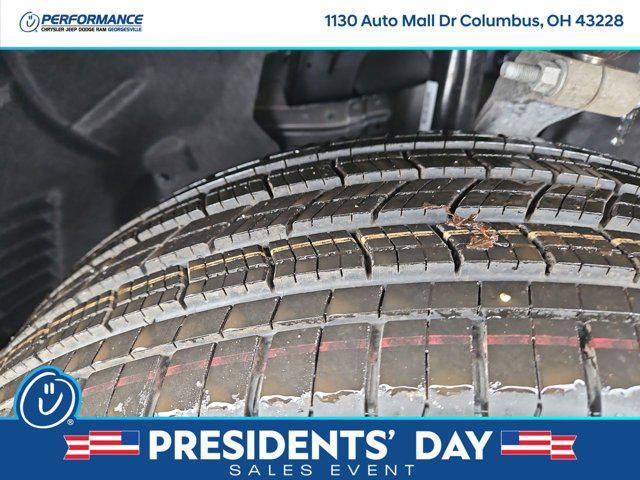 new 2026 Jeep Grand Cherokee car, priced at $43,500