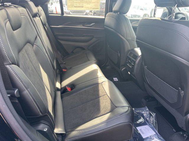 new 2026 Jeep Grand Cherokee car, priced at $43,750