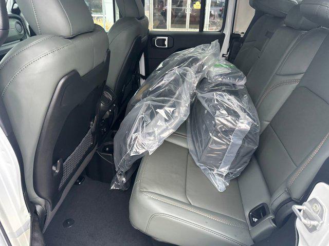 new 2026 Jeep Gladiator car, priced at $62,150