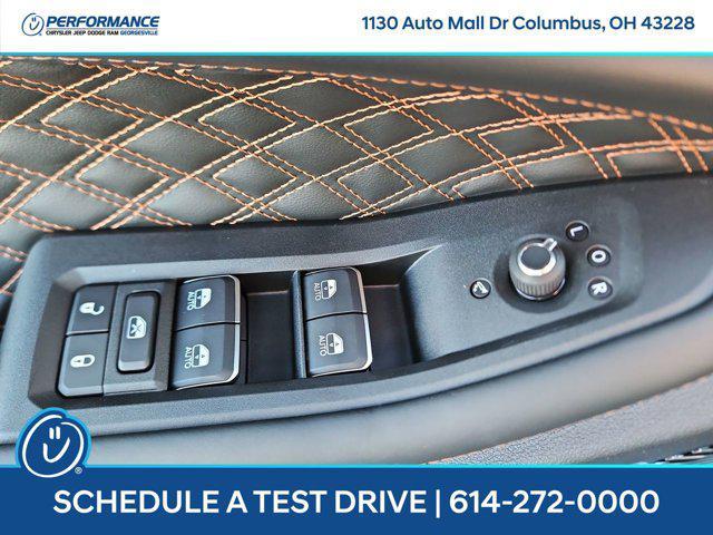 new 2025 Jeep Grand Cherokee car, priced at $61,420